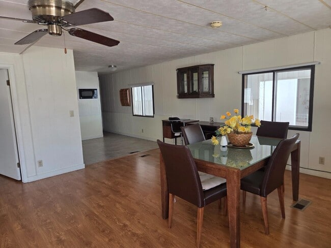 Photo - 2159 S Cottontail Ave