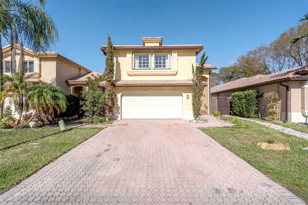 Photo - 5160 NW 112th Ct (Doral, FL)