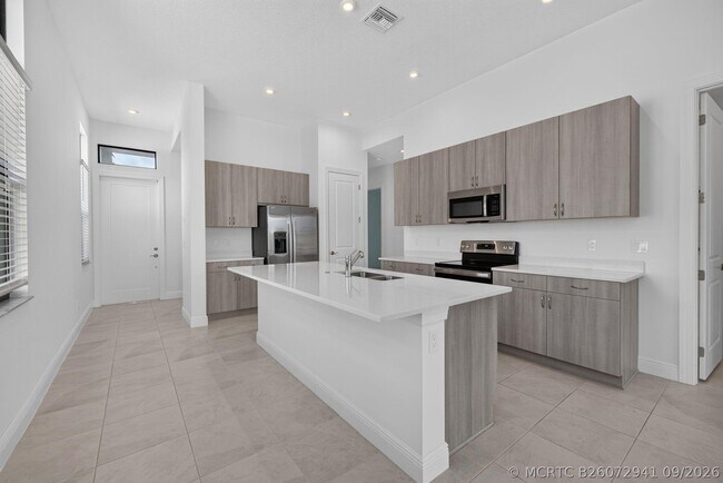 Photo - 9148 SW Esule Way