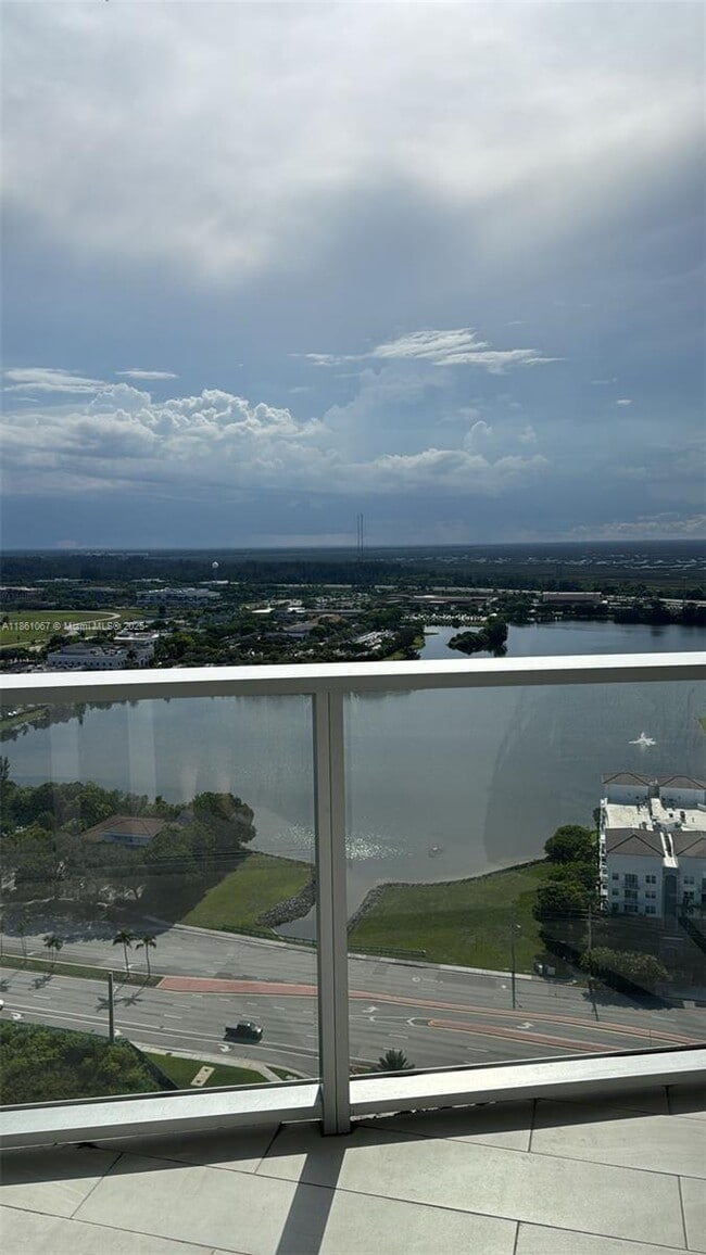 Building Photo - 2000 Metropica Wy Unit 2503 Rental