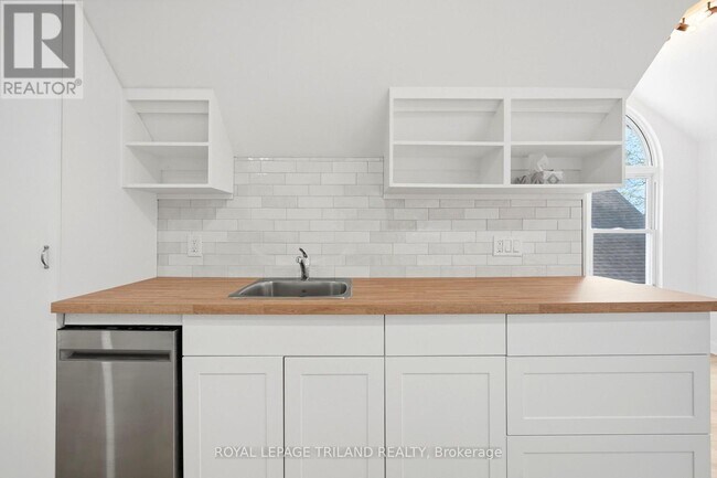 Photo - 84 Smith St Unit 2