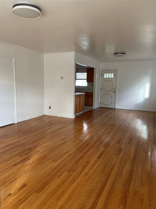 Photo - 48-15 203rd St