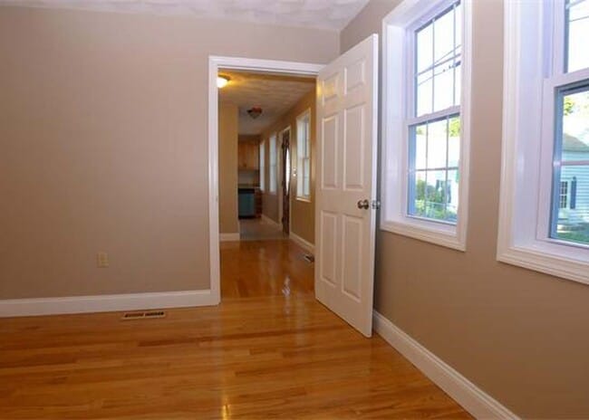 Photo - 15 Dalton Ct