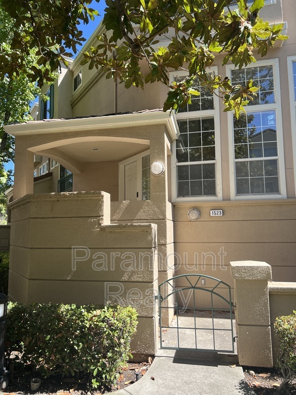 Photo - 1523 Larkwood Ct Townhome