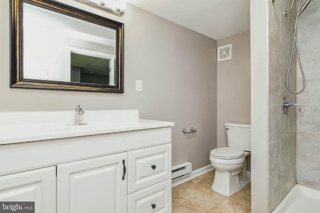 Photo - 412 N Washington St