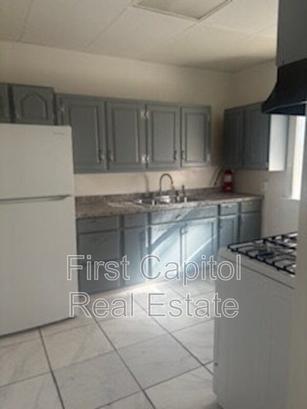 Photo - 1800 Market St