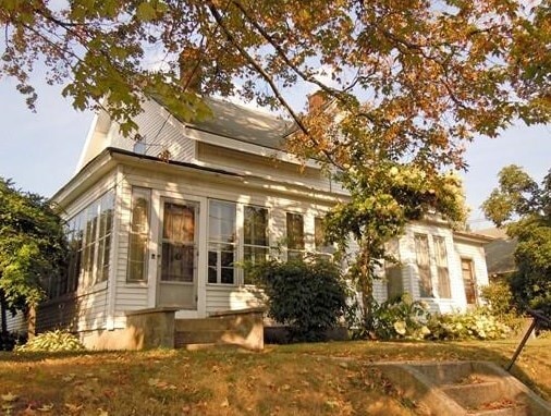 5 -7 Pleasant Street