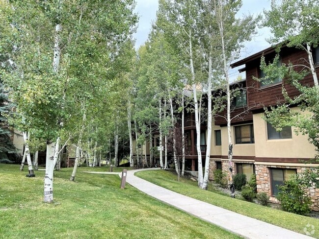 Building Photo - Top Floor Unit in Pinebrook Rental
