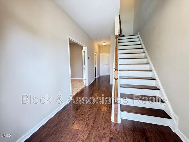 537 Austin View Blvd