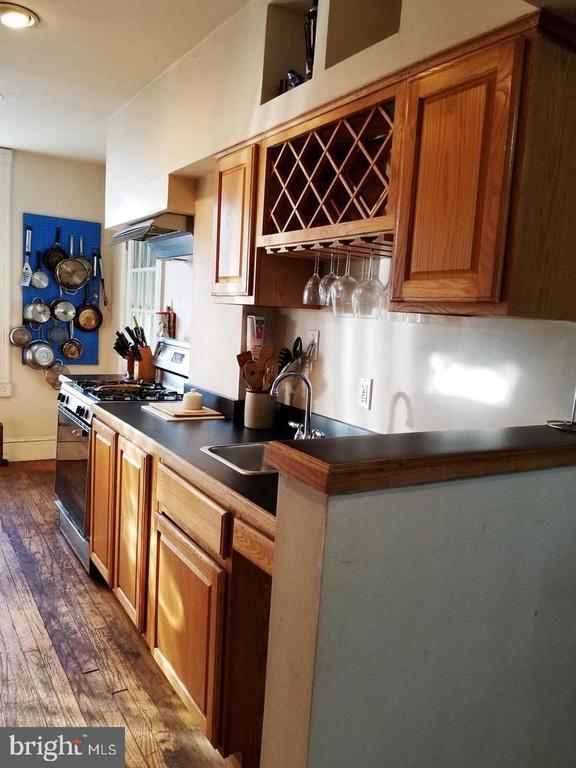 Photo - 1377 F St NE