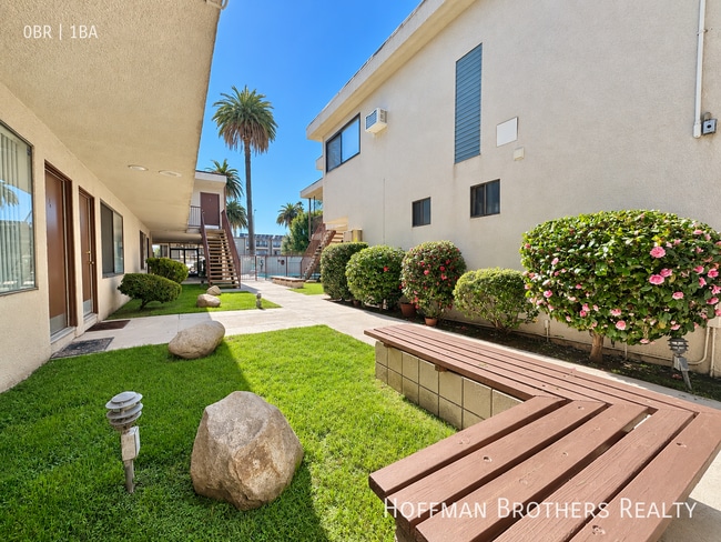 17821 Sherman Way Unit 14