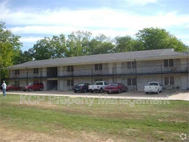 Building Photo - 1007 Cedar St Rental