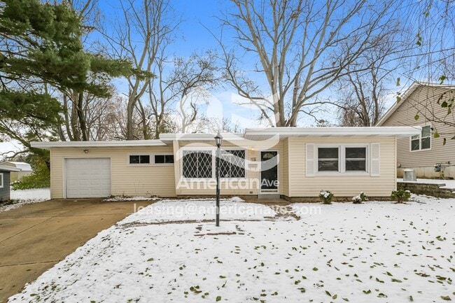 Photo - 20 St Laurence Dr