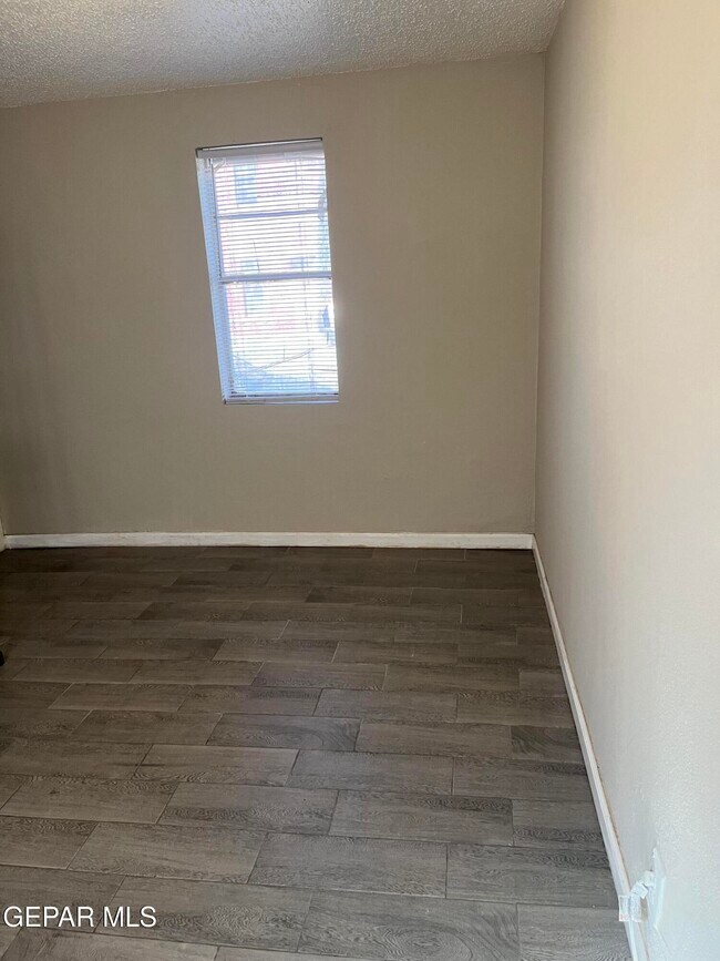 Photo - 601 E Father Rahm Ave Unit A