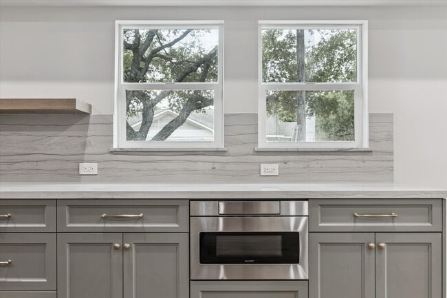 Photo - 1659 Harold St