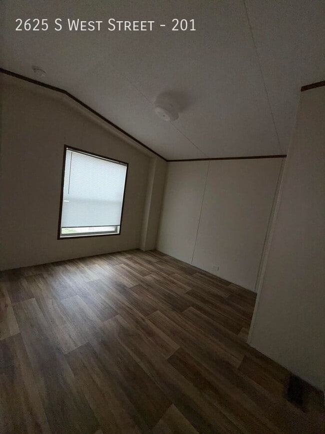 Photo - 2625 S West St