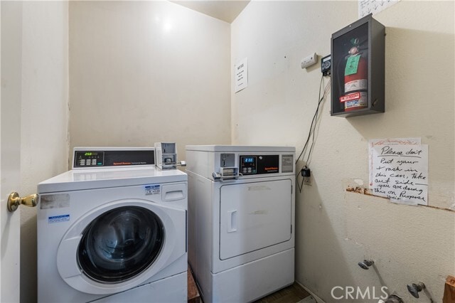 Photo - 1858 S Orange Dr Unidad 6