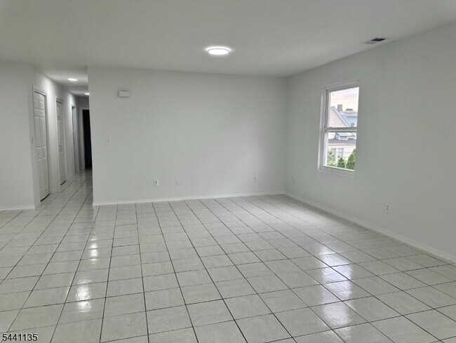 Photo - 621 Elizabeth Ave