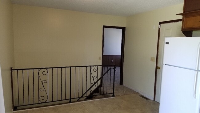 Photo - 3130-32 S. Pinecrest Unit 3130