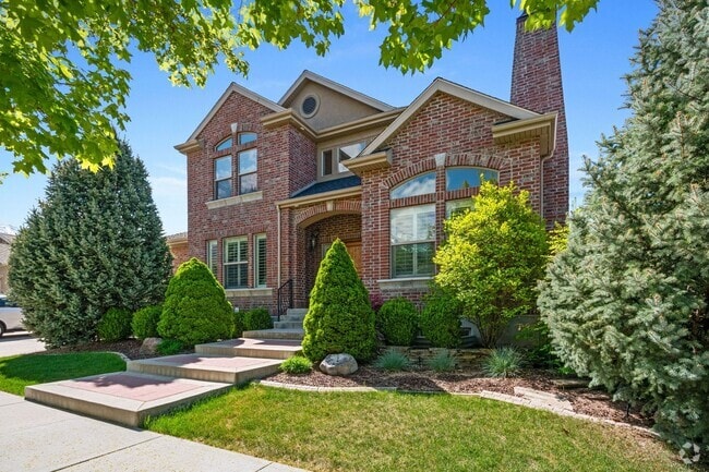 Building Photo - Executive Furnished Home For Rent In Orem!
