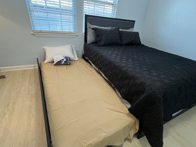 Photo - 3030 Toulouse St