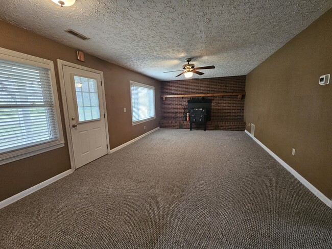 Photo - 3336 Orders Rd