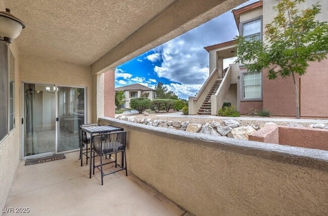 Photo - 10233 King Henry Ave Unidad 104