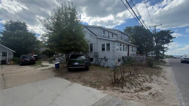 Photo - 10 Greenwich Ave Unit 1