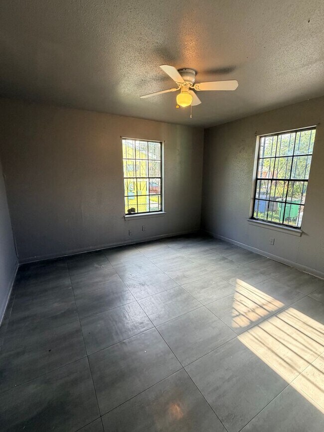 323 Aldama Unit 1 Aldama