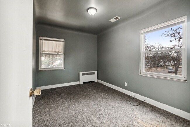 Photo - 5 br, 1.5 bath House - 19739 Hasse St