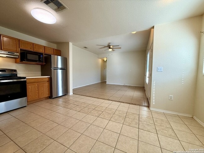 Photo - 15306 Kamary Ln