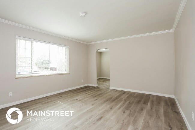 Photo - 9171 Vine St
