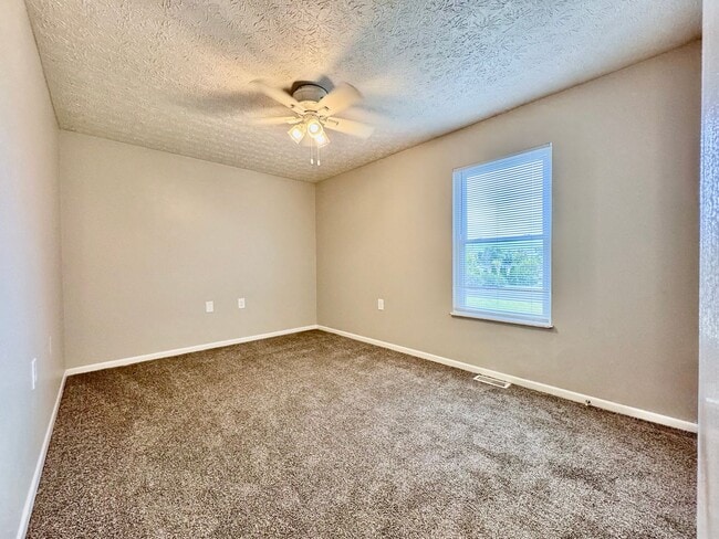Photo - North Troy Apartments & Townhomes