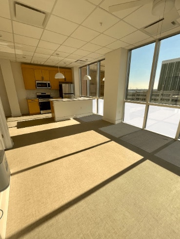 Interior Photo - 500 Plume Rental