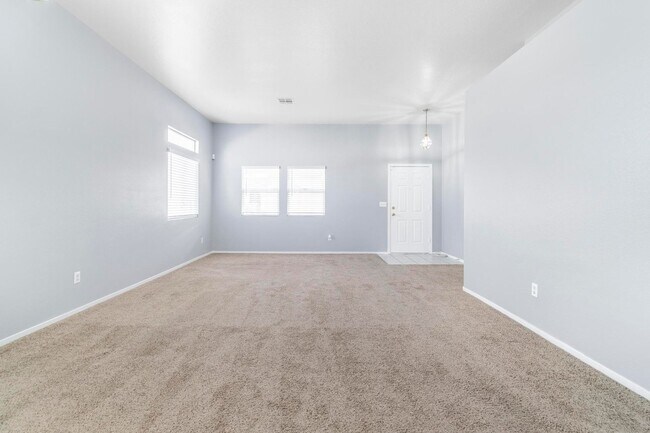 Photo - 1900 square foot home, 4 bedrooms 2 baths