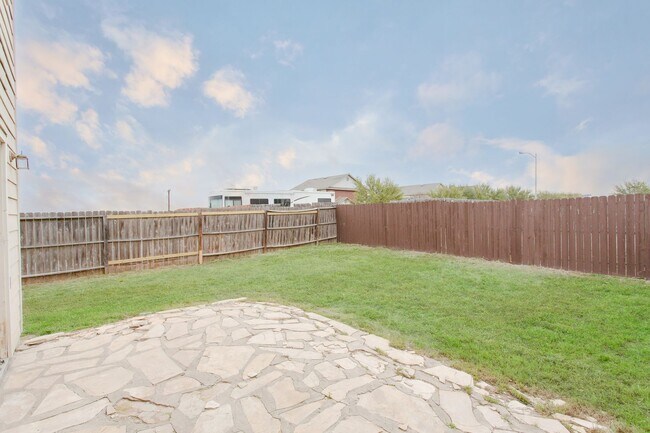 Photo - 3 bedroom Townhome in NW side for Rent! 50% off first months rent: November 2023 Special!