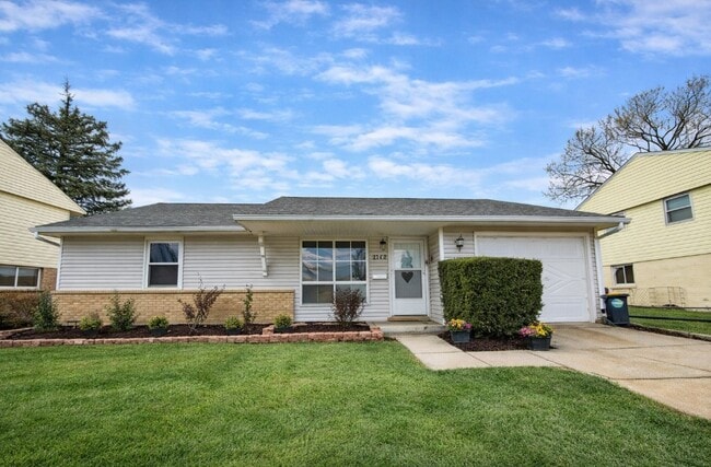 Building Photo - 1012 Vine St