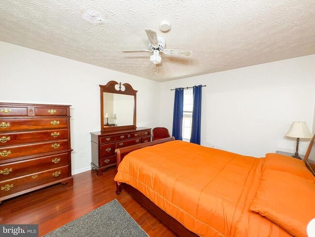 Photo - 107 Bonhill Dr