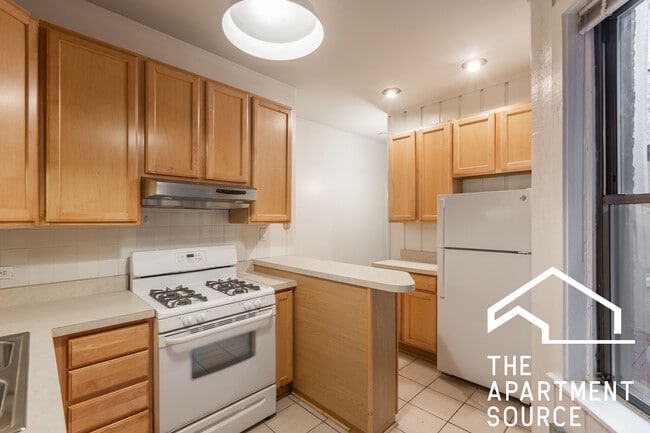 Photo - 1224 N Dearborn St Unit B3