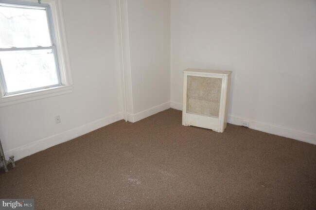 Photo - 527 Green St