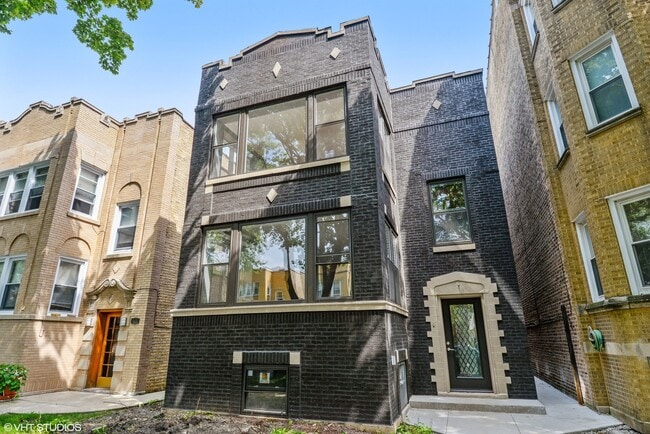 Photo - 5627 N Bernard St Apartment Unit 1