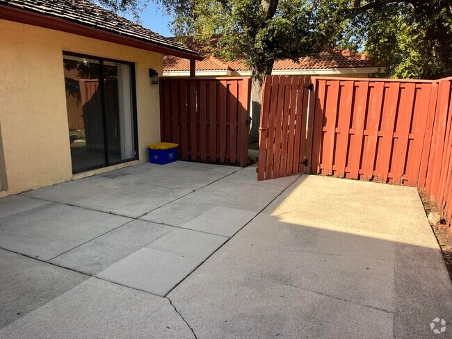 Building Photo - 1186 Periwinkle Pl Rental