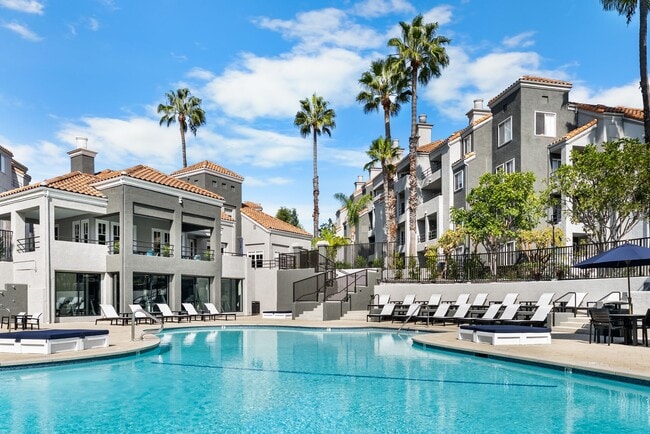 The Grand Costa Mesa