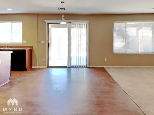 Photo - 4732 W Dill Ave