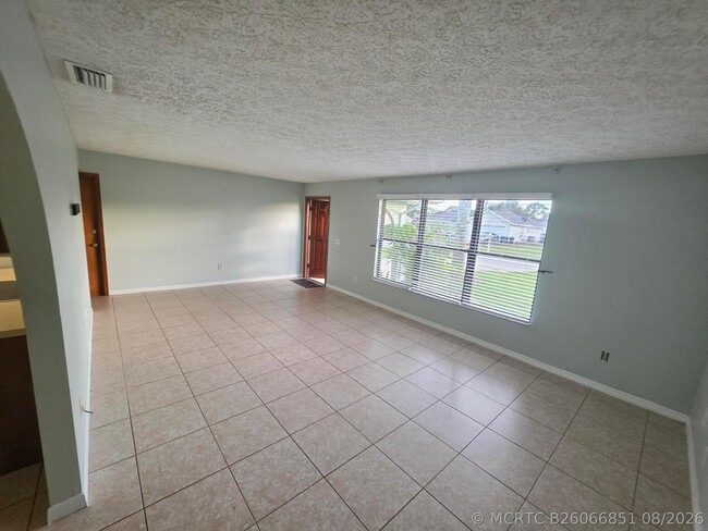 Photo - 1901 SW Dorado Ln