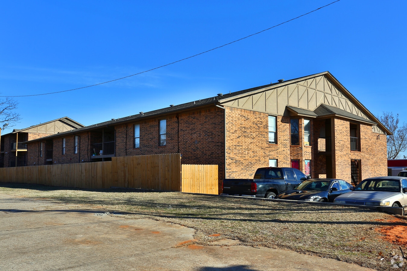 Photo - Wes-Chase Apartments