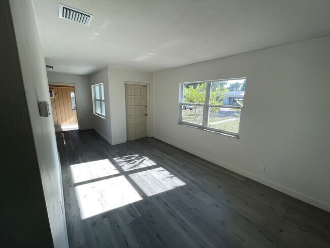 Photo - 3013 Walnut St NW