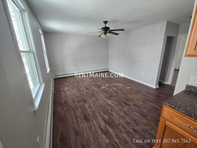 Photo - 62 Third St. Apt. Unidad 3