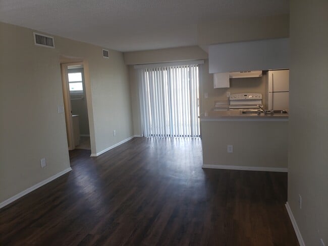 Allston Lakes Apartments
