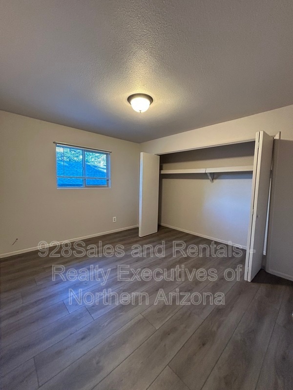 Photo - 906 W Summit Ave